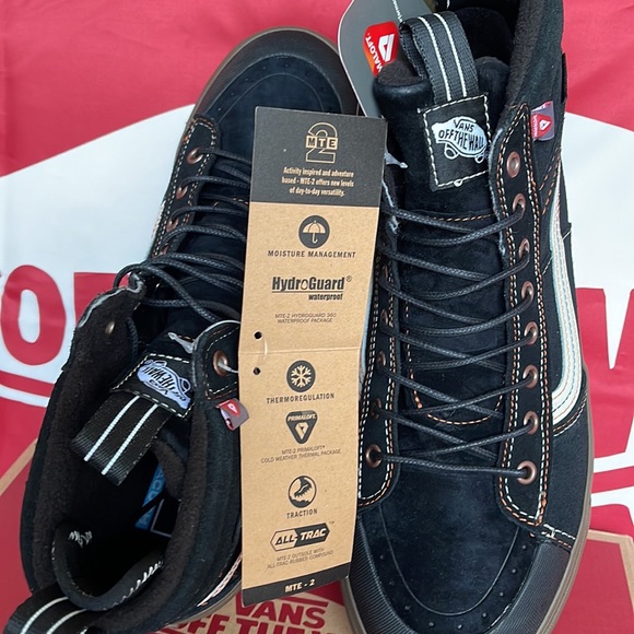 Vans Men’s Sk8-HI Mte-2
Khaki/Black
VN0A5KYCZF5 boots - sneakers - Picture 13 of 16